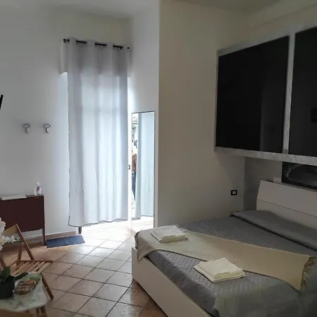 5 Terre Migliarina * La Spezia